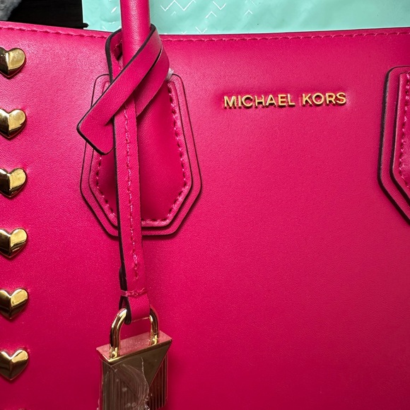 Brand new Michael Kors purse. - Picture 2 of 7